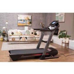 تردمیل خانگی استاندارد چه مشخصاتی دارد و برای چه کسانی مناسب است؟